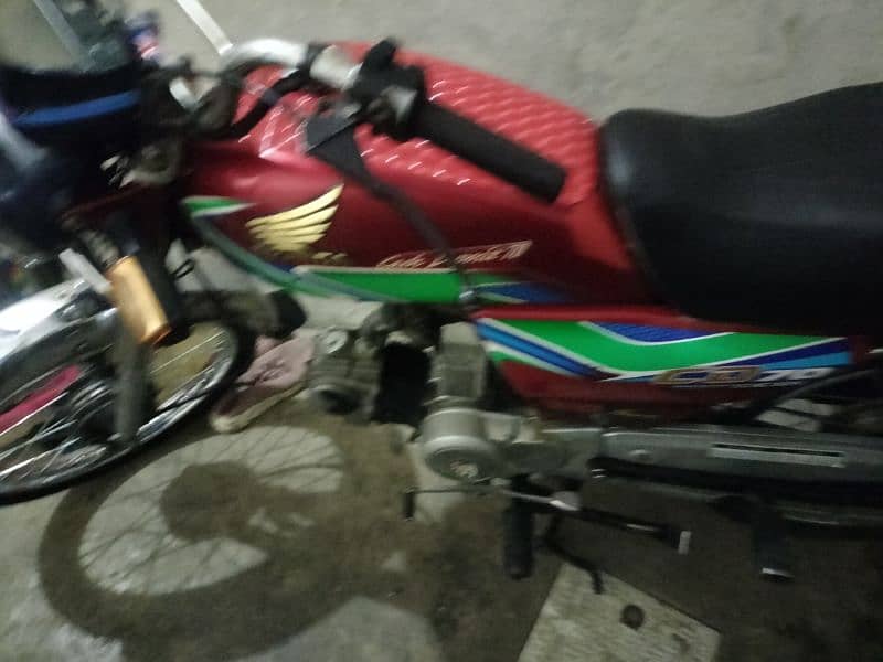 total genionn bike. . new condition. . . second onwer 2