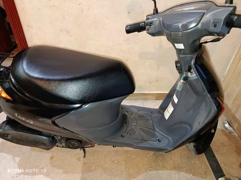 SCOOTY Suzuki Lets 5G 10