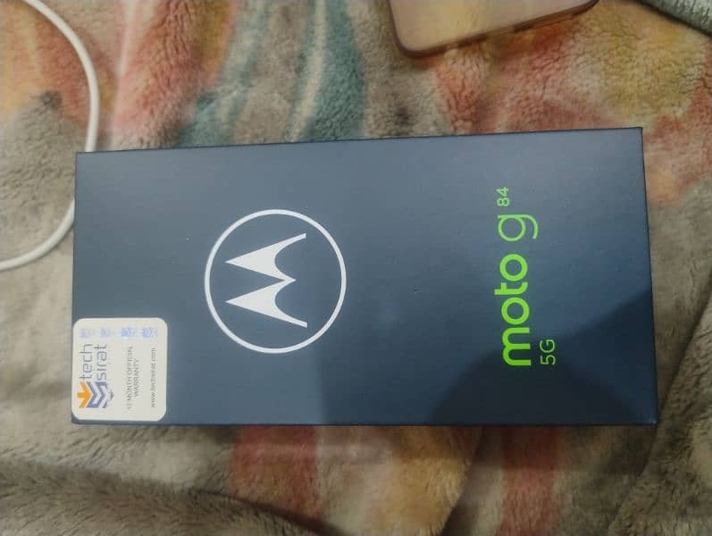 Moto G84 mobile 0