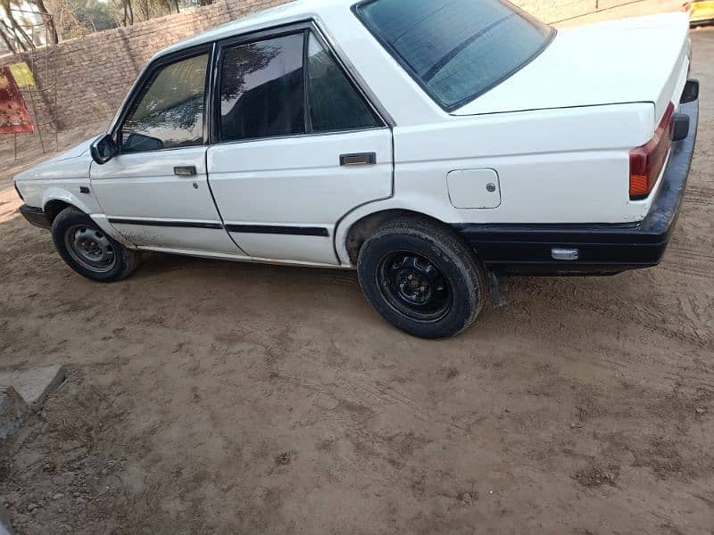 Nissan Sunny 1989 16