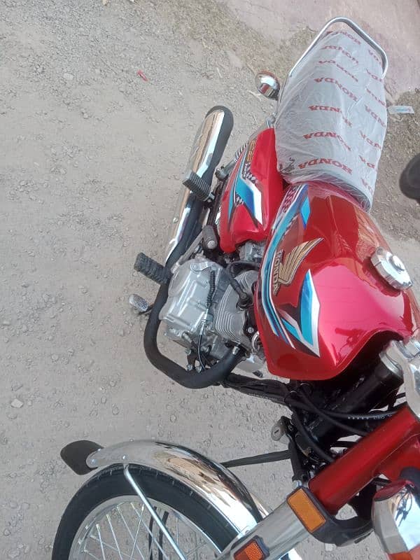 Honda sell 125 1