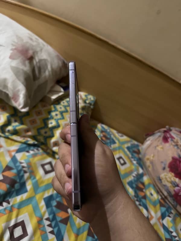 samsung Flip4 pta approved same as new 2