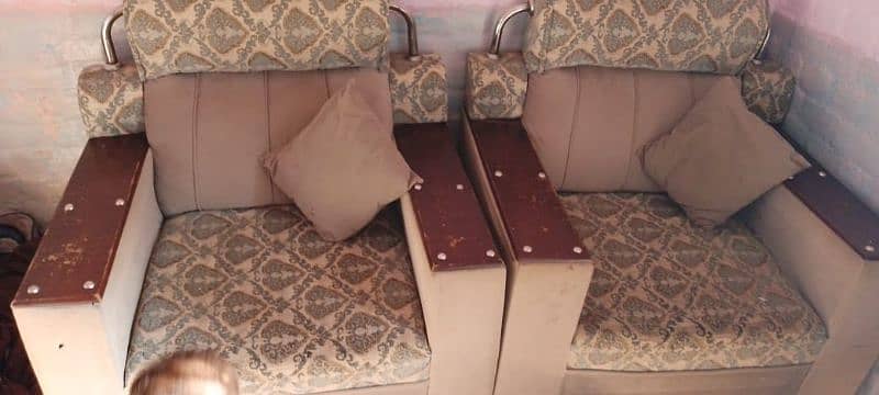 Sofa Set New Condition Urgent Sale 2