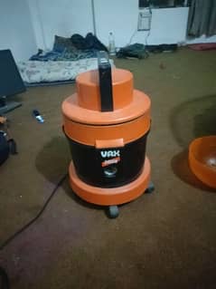 vacuum cleaner model Vax 2000 in good condition available for sale