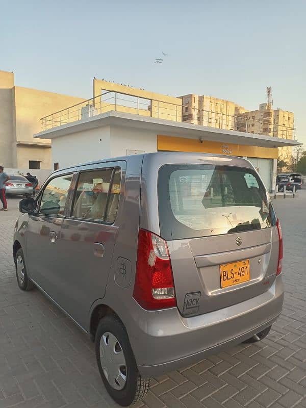 Suzuki Wagon R 2018 9