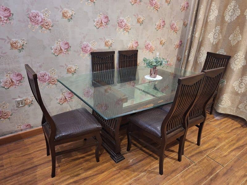 6 seater dining table 3