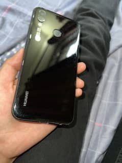 Huawei p20 lite 9/10 condition