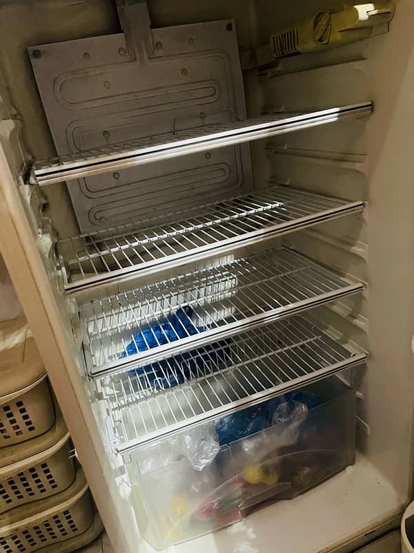 Dawlance Fridge 7