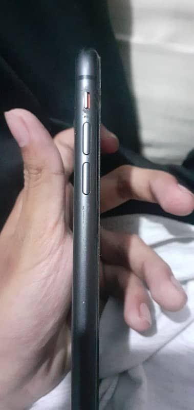 iPhone 11 JV (4GB | 64GB) 2