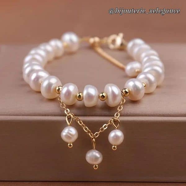 Pearl beaded bracelet 1