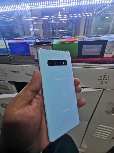 samsung s10 plus 2