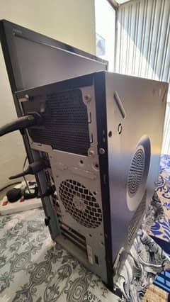 Full Computer with LCD for Sale 10/10