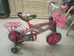 Girls cycle 10 by 9 condition very reasonable price best cycle