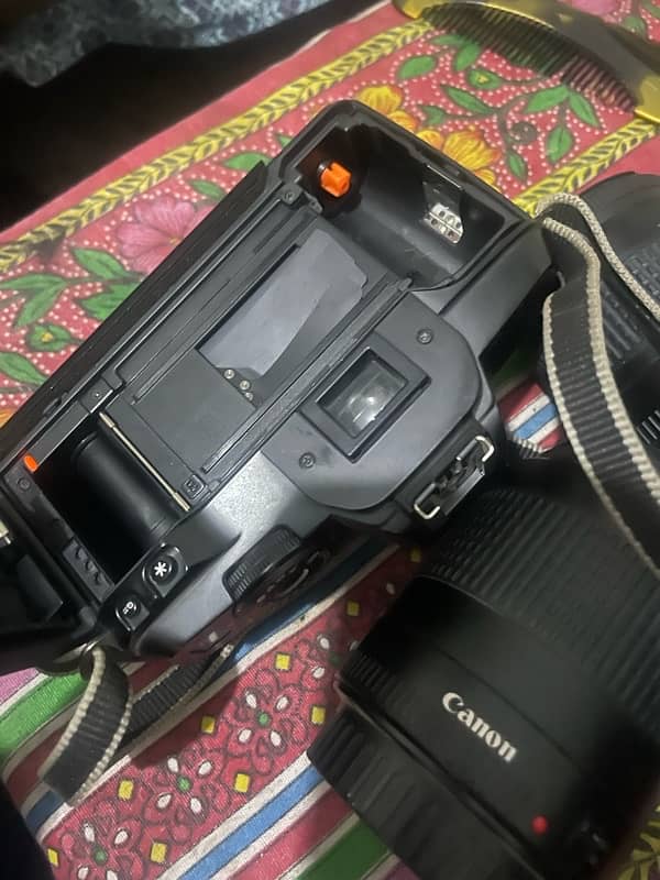 Canon EOS 5000 2