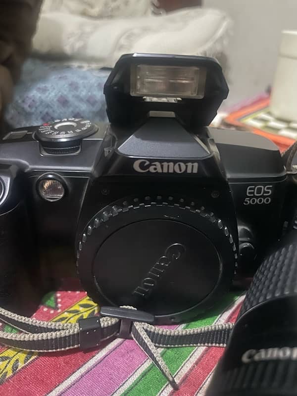 Canon EOS 5000 3