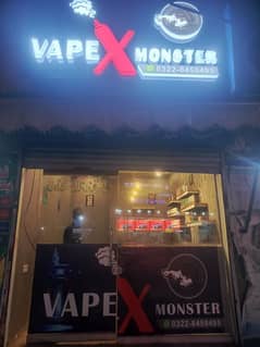 Required saleman/Girl in vape shop