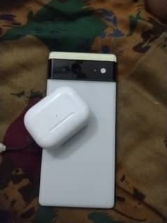 google pixel 6 8/128, with earbuds