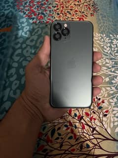 iphone 11 pro 64 gb factory unclock h 10/10 condition waterpack