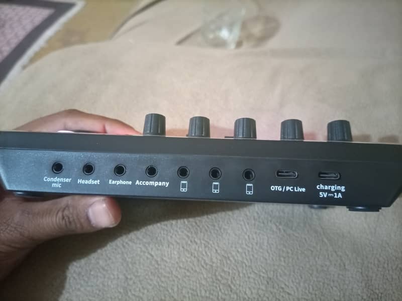 Brand New F998 live Sound card for sale in market competitive price 3