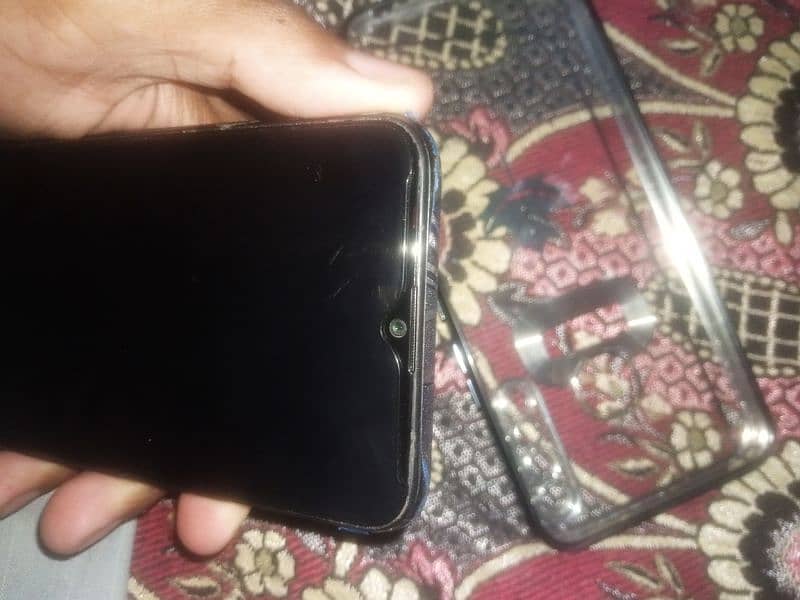infinix Hot 8 lite 4