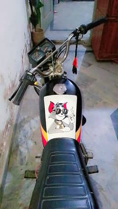 Honda 125 sell all documents clear condition level ki hau