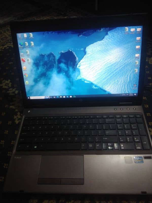 Hp workstation Laptop 3