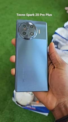 Tecno spark 20 pro plus