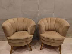 2 single seater sofa chairs