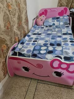 Kids bed