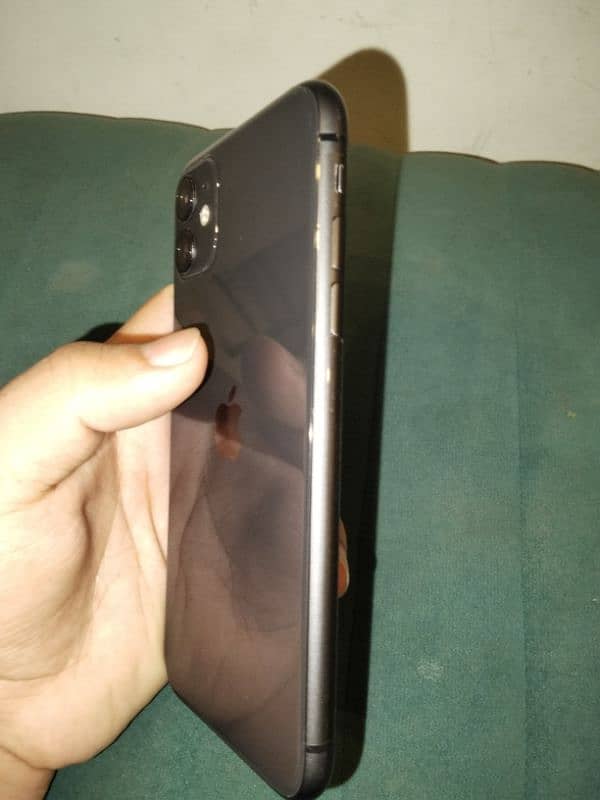 iPhone 11 (Urgent Sale) 4