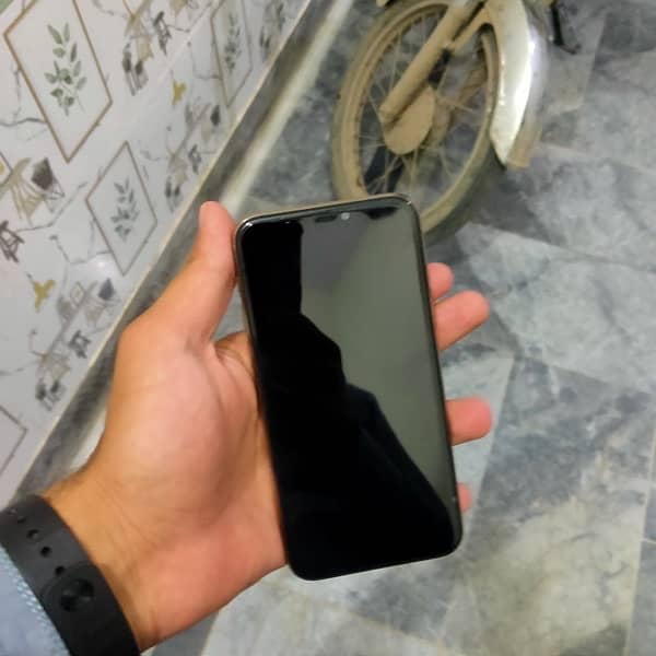 iPhone 11 Pro 64 GB JV 1