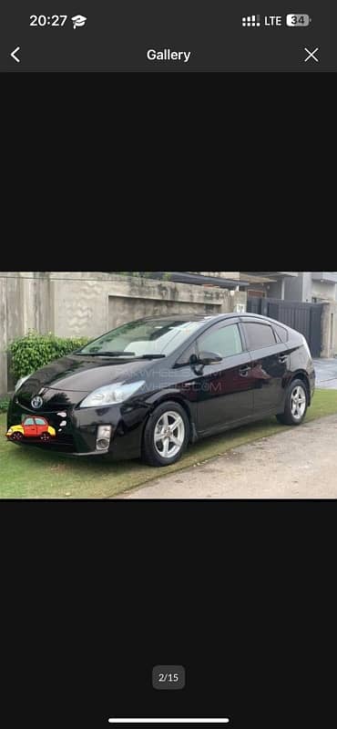 Toyota Prius 2011 1