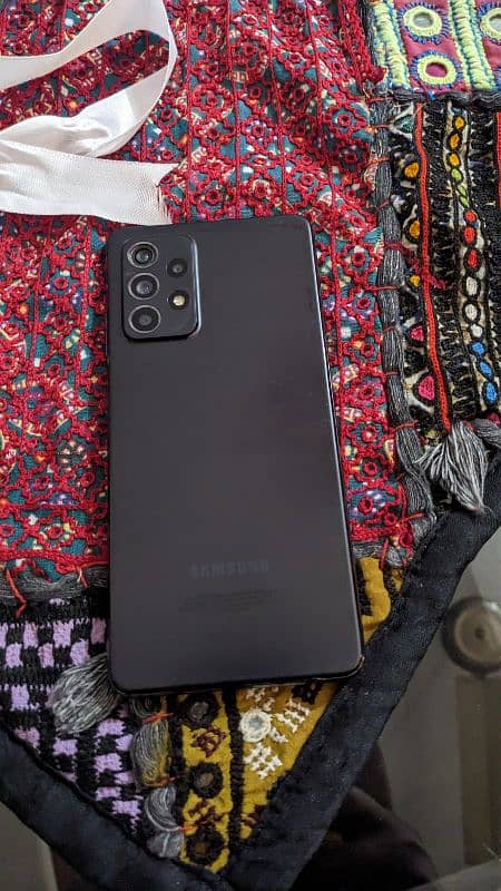 Samsung Galaxy A52 1