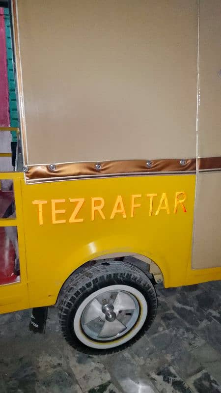 tez raftar ricsha 15