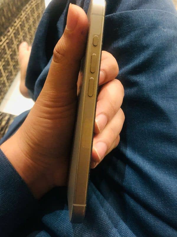 I phone 15 pro 128 GB Non PTA (JV) with warranty 4