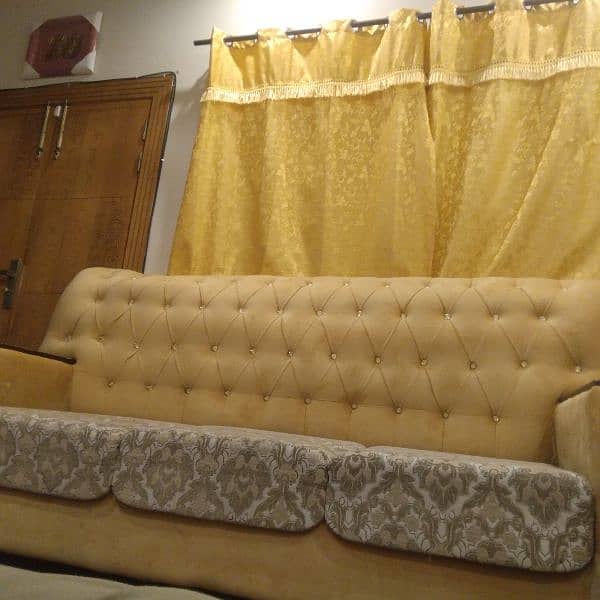 Sofa set 6 seater 4