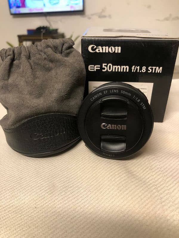 Canon 50mm f/1.8 STM 0