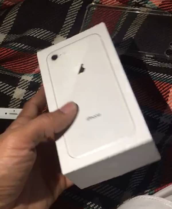 iPhone 8 pata gpi 64 3