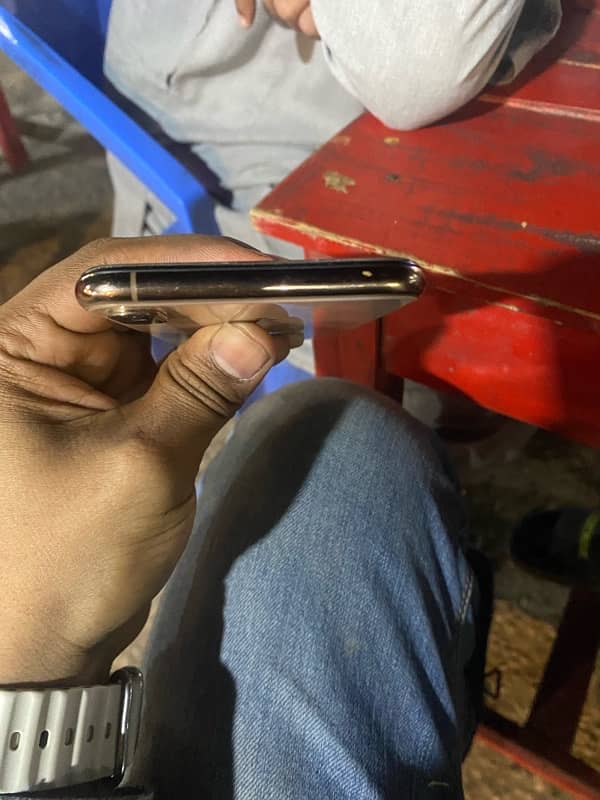 IPhone XS Max factory unlock 6