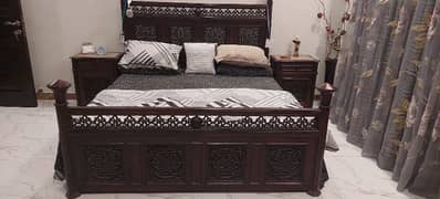 chinyot work wooden bed set with 2 side tables and dreeser with stool