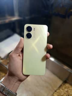 vivo y16