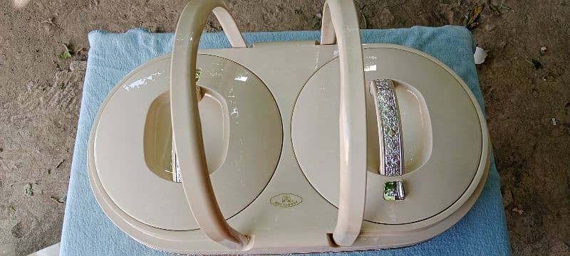 Hot and cold food container in new condition 3