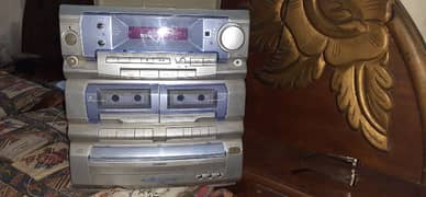 amplifier vip and cassette player cd player and changers
