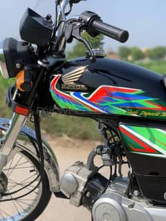 Honda CD 70 Total Black