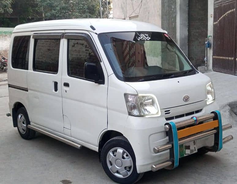 Daihatsu Hijet 14/18 1