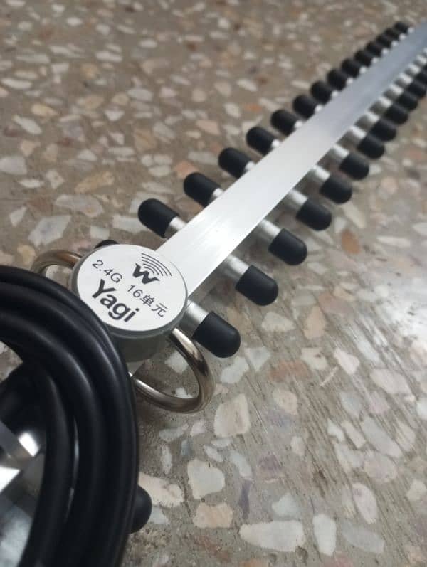 Yagi Antenna 2.4GHz (25dbi) Wifi Antenna RP-SMA 0