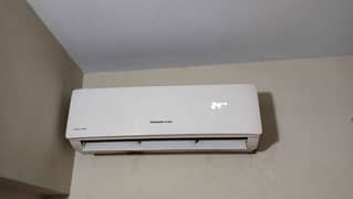 Chanhong ruba 1 ton non-inverter split AC perfect working condition