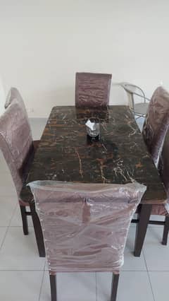 Dining table 6 seater marble top