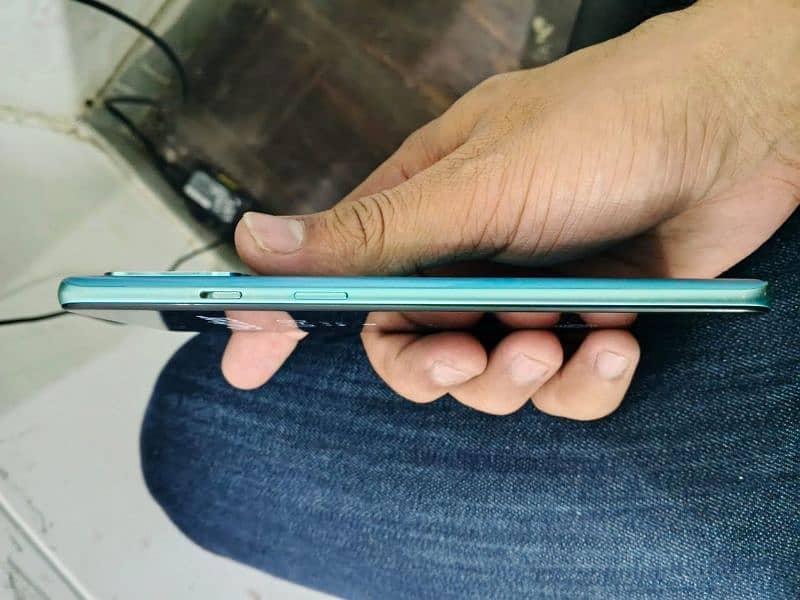 OnePlus 8t model 3