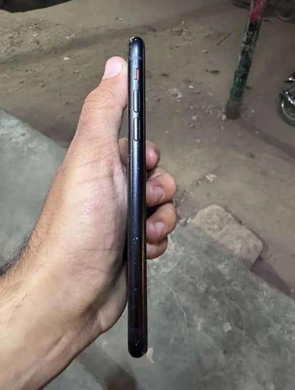 IPHONE XR PTA APPROVED 3
